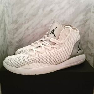 Jordan Air Reveal Nike Shoes Mens Size 10.5 White Silver Athletic 834064-100